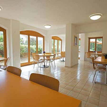 Delémont Youth Hostel Buitenkant foto
