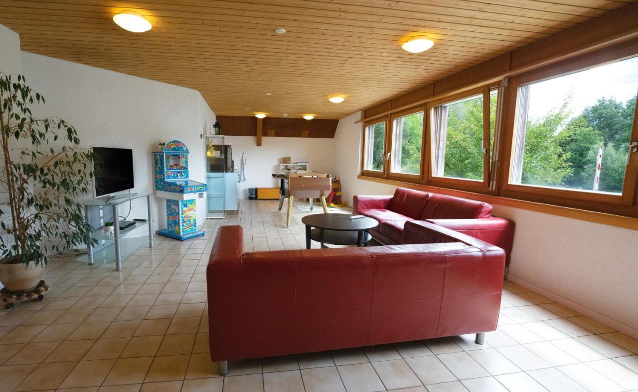 Delémont Youth Hostel Buitenkant foto