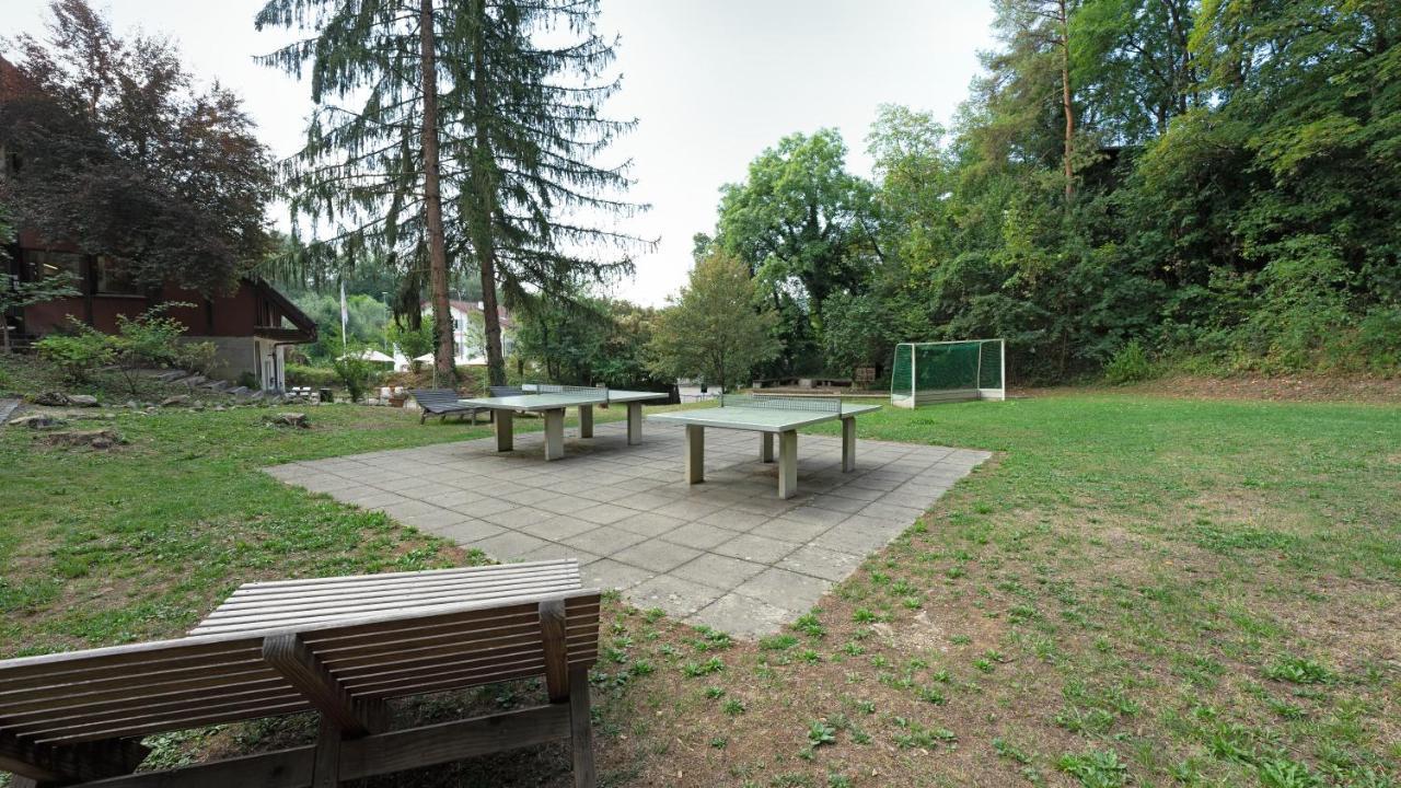 Delémont Youth Hostel Buitenkant foto