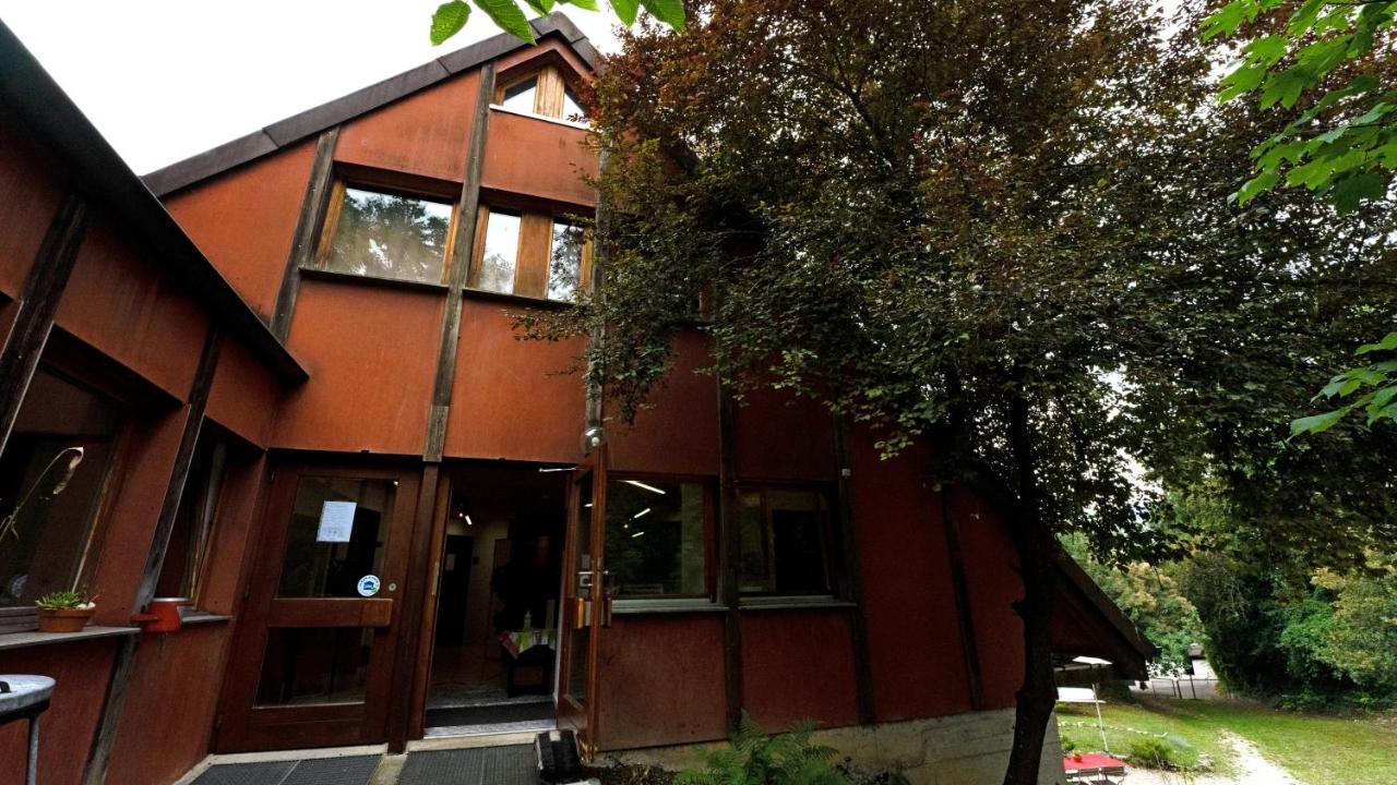 Delémont Youth Hostel Buitenkant foto