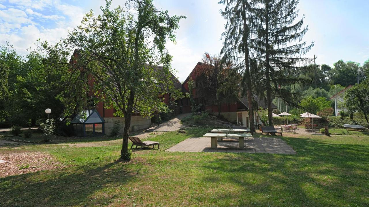 Delémont Youth Hostel Buitenkant foto