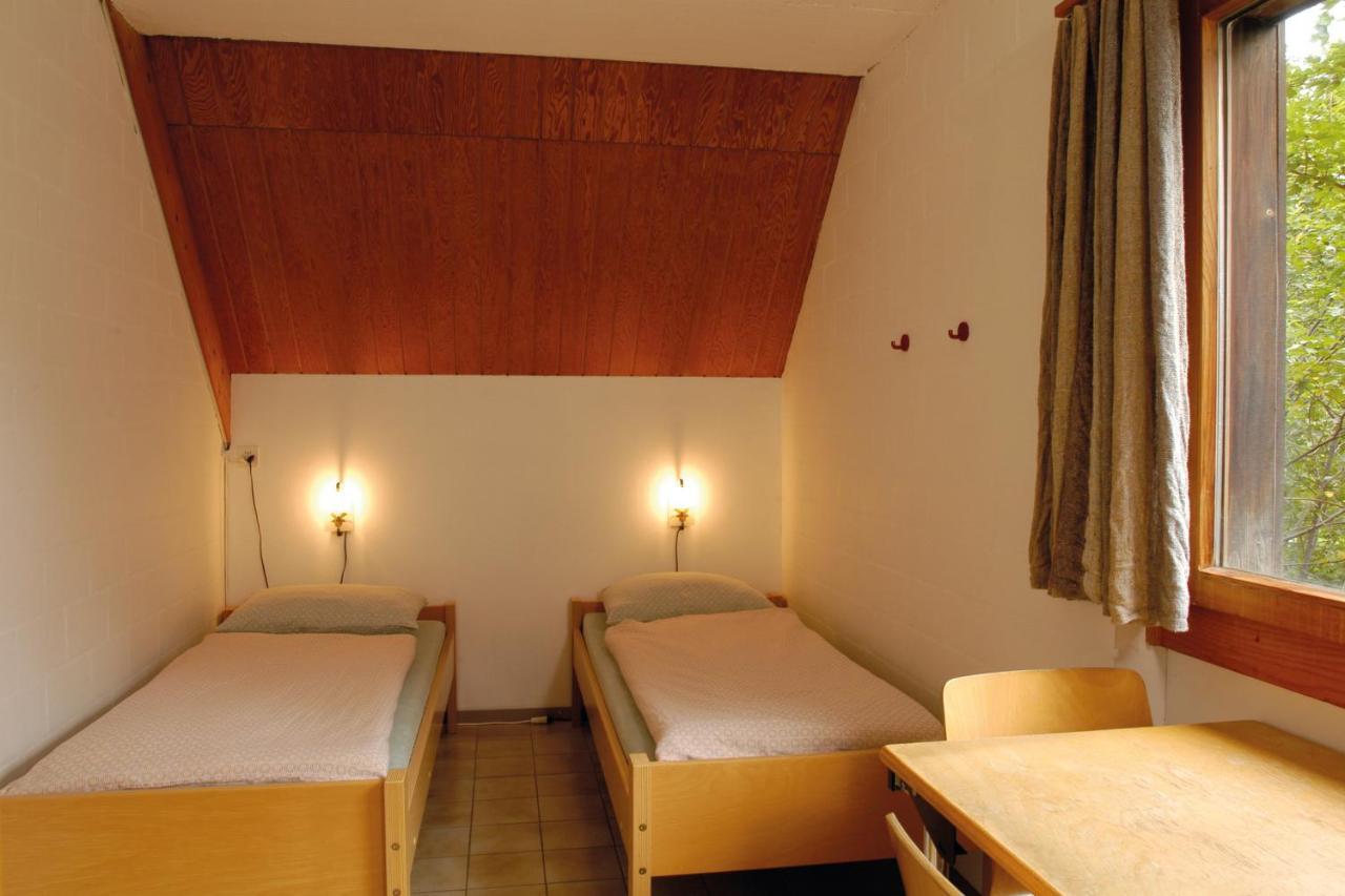 Delémont Youth Hostel Buitenkant foto