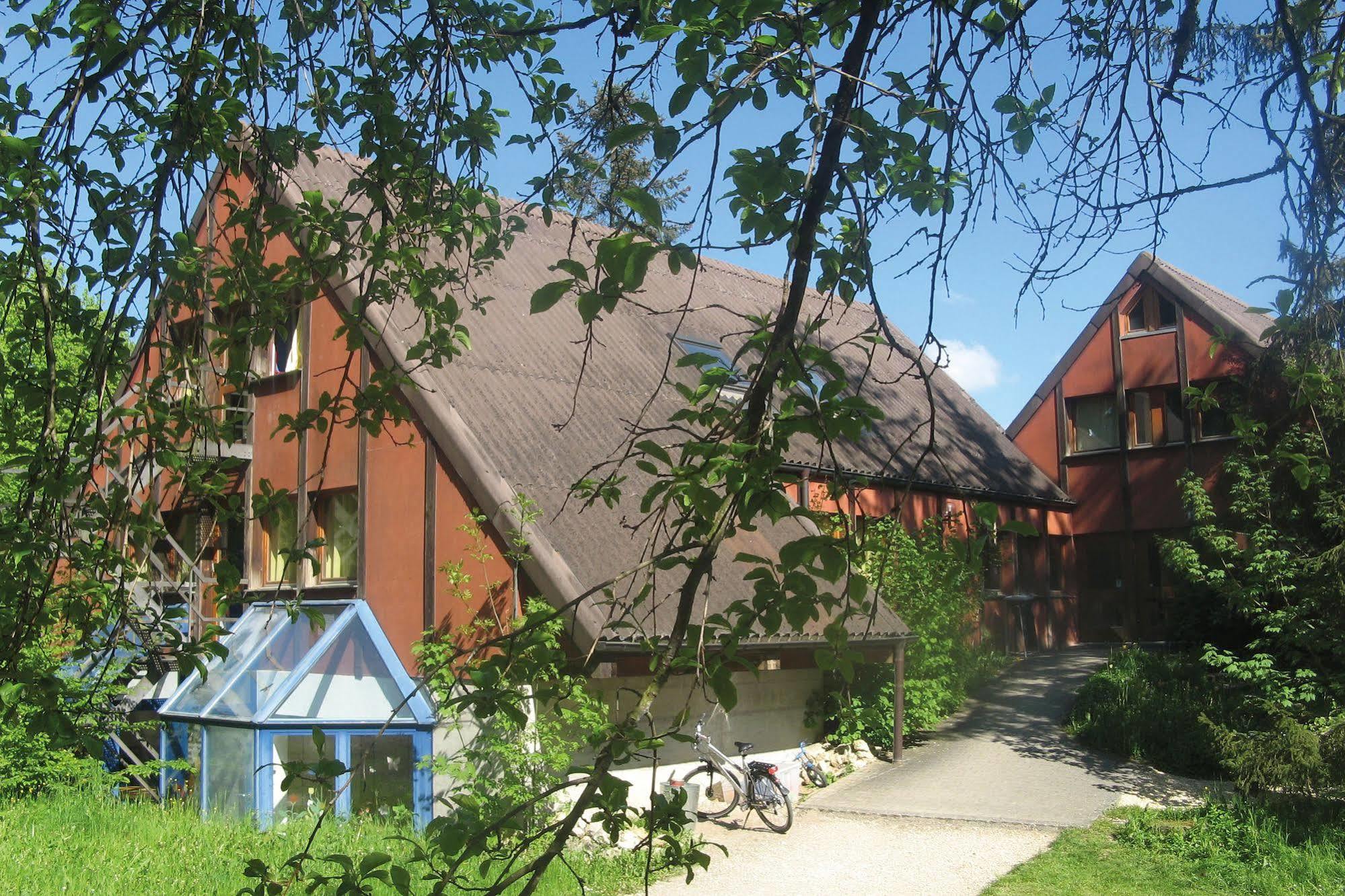 Delémont Youth Hostel Buitenkant foto